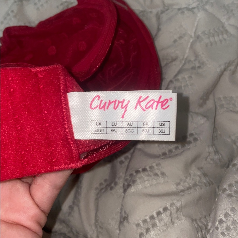 Red Lace Bra - Picture 3 of 3
